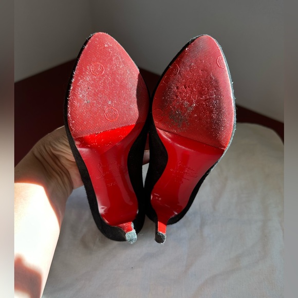 *Christian Louboutin Black Suede Pumps in Excellent Condition - Size 37.5 - Picture 9 of 12